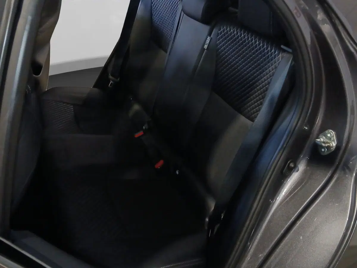 Toyota Yaris usata a Genova (10)