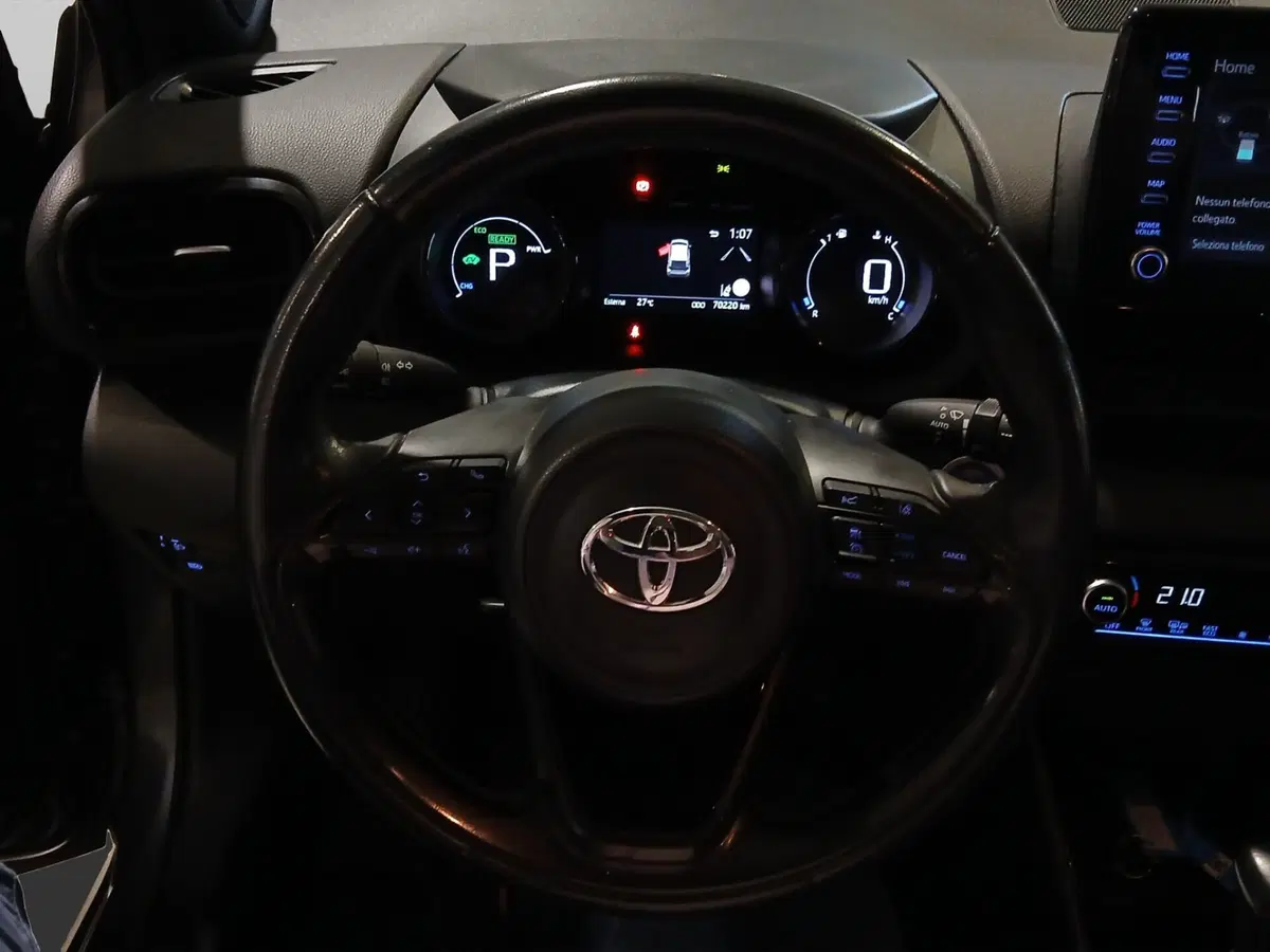 Toyota Yaris usata a Genova (14)