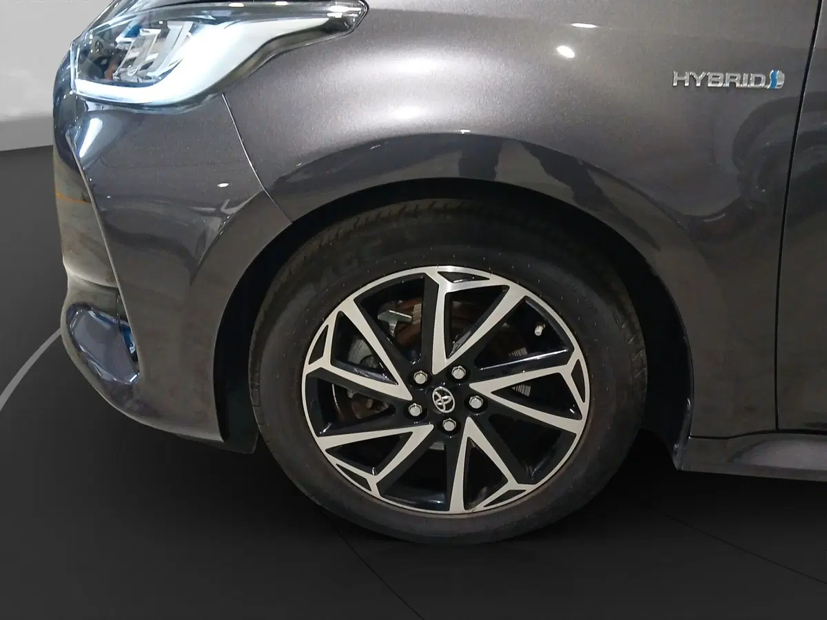 Toyota Yaris usata a Genova (18)
