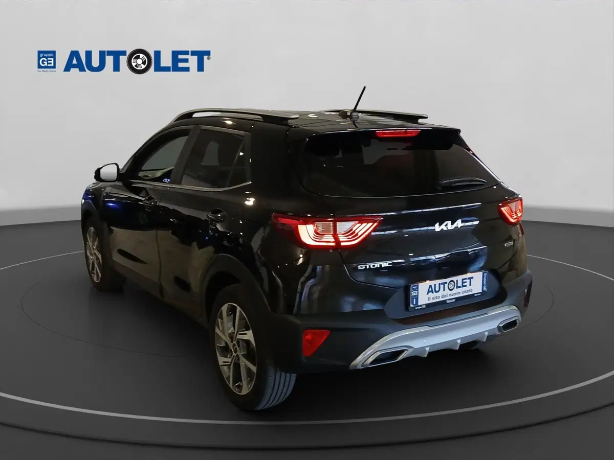 Kia Stonic usata a Genova (8)