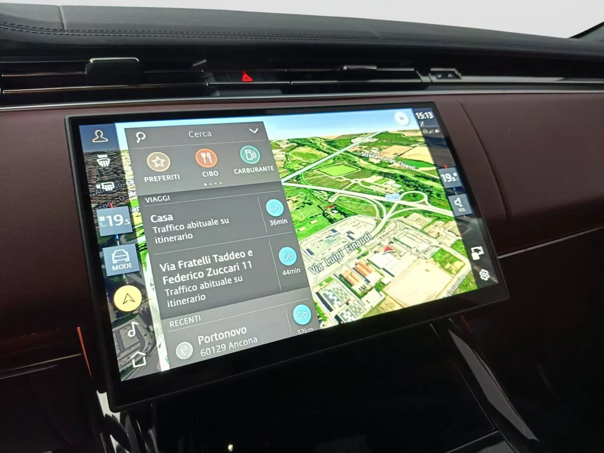 Land Rover Range Rover Sport usata a Ascoli Piceno (13)