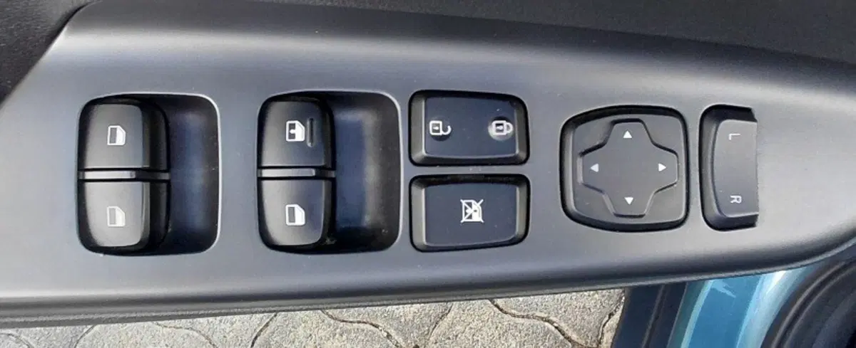 Hyundai Kona usata a Cosenza (14)