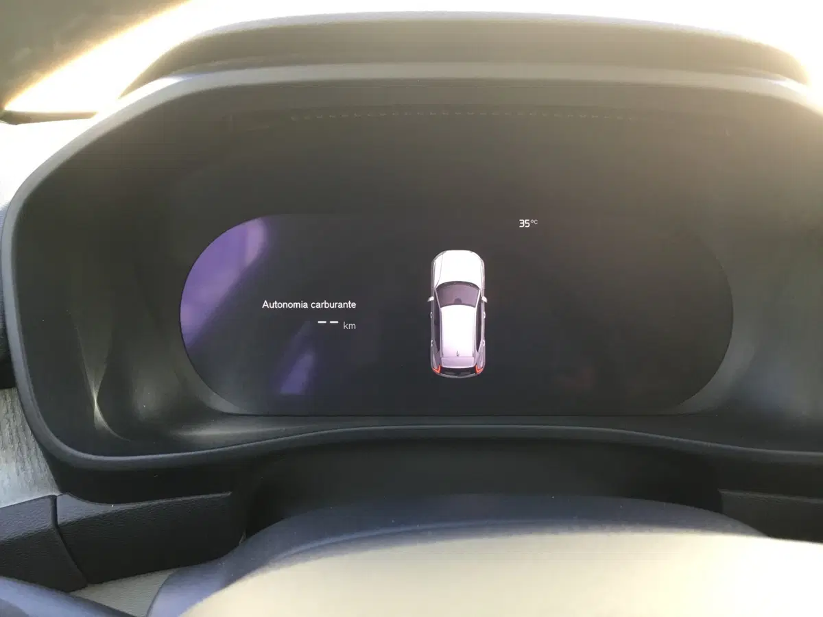 Volvo XC40 usata a Napoli (15)