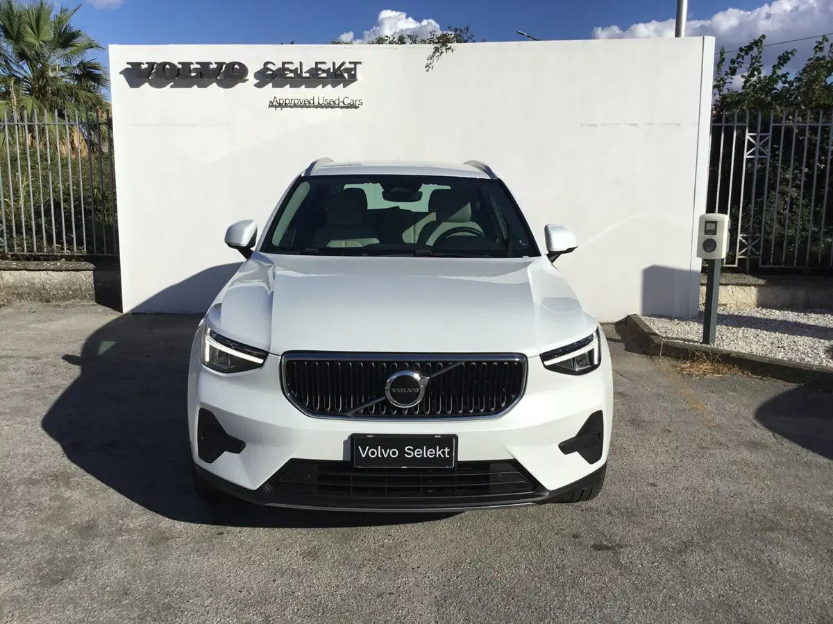 Volvo XC40 usata a Napoli (5)