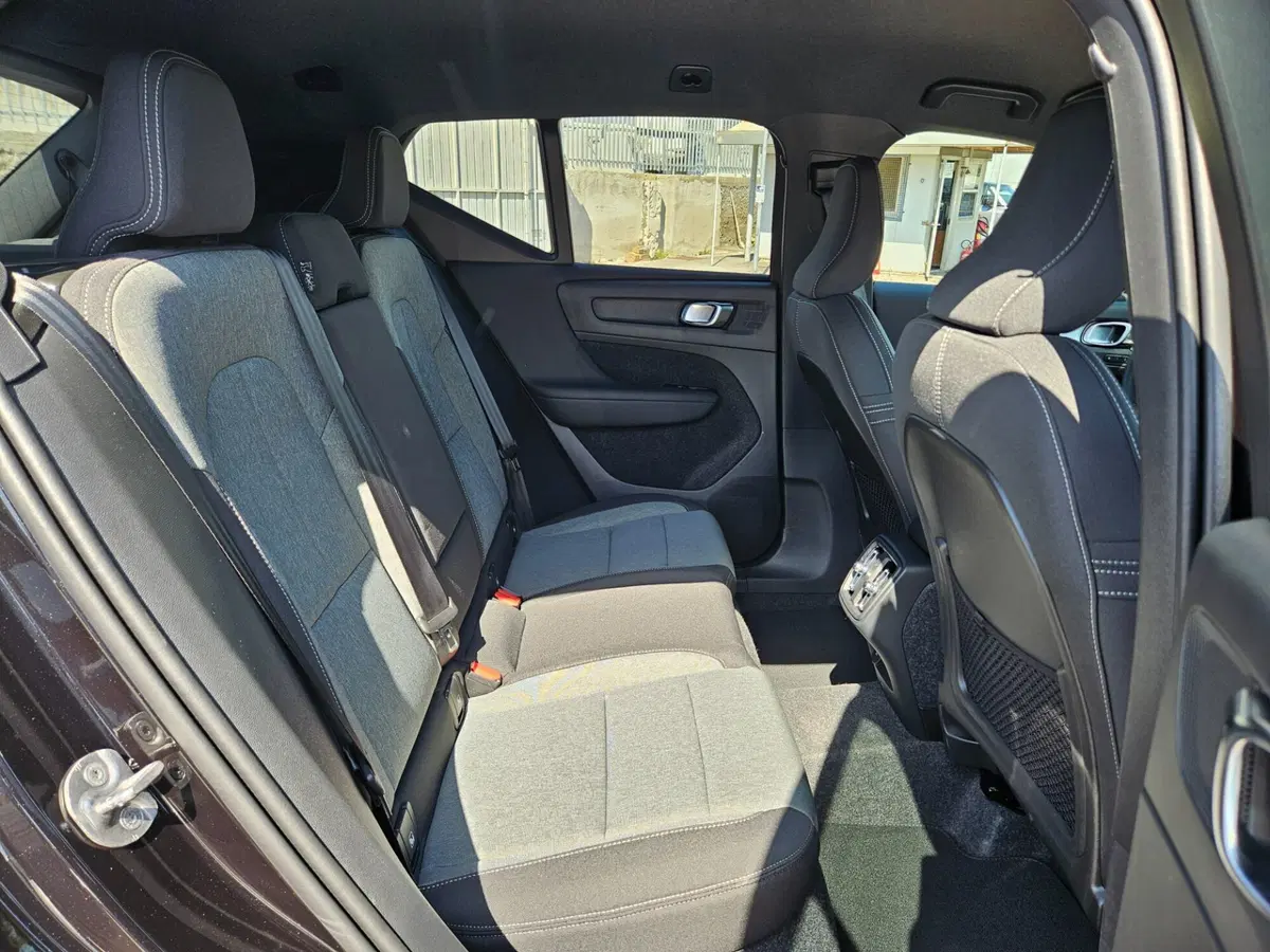 Volvo XC40 usata a Napoli (5)