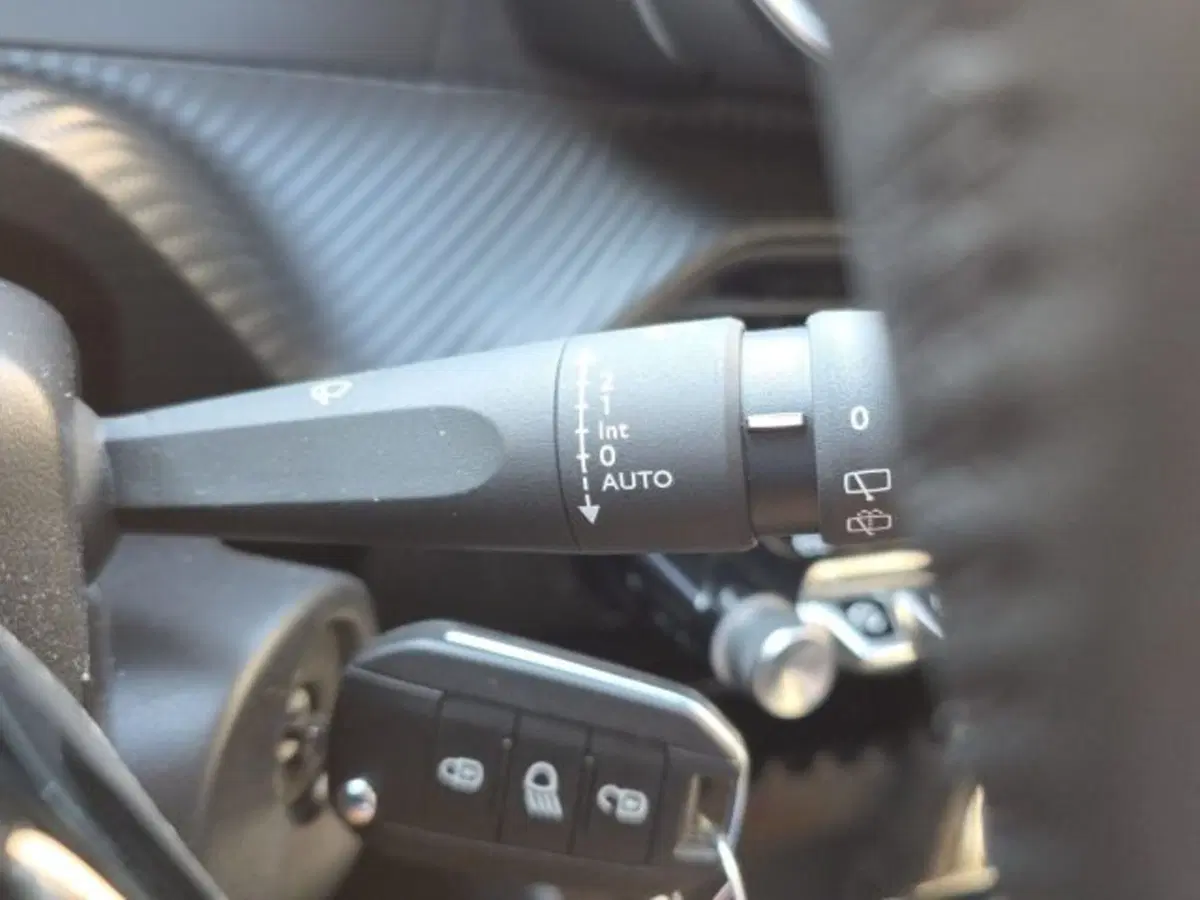 Peugeot 208 usata a Monza e Brianza (16)
