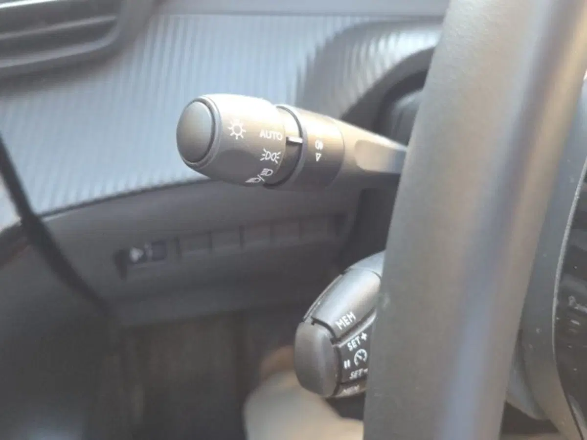 Peugeot 208 usata a Monza e Brianza (17)