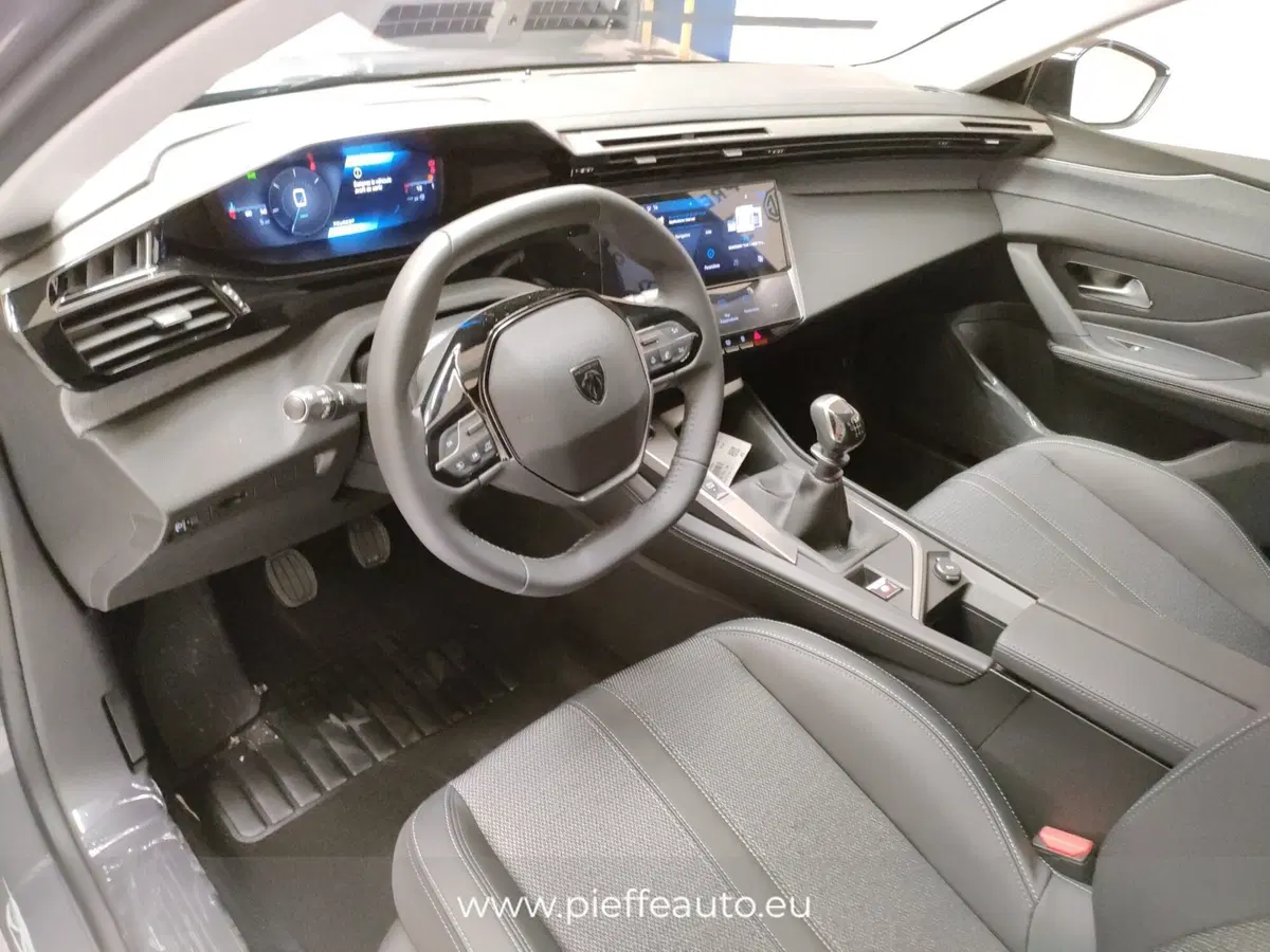 Peugeot 308 SW nuova a Ascoli Piceno (11)