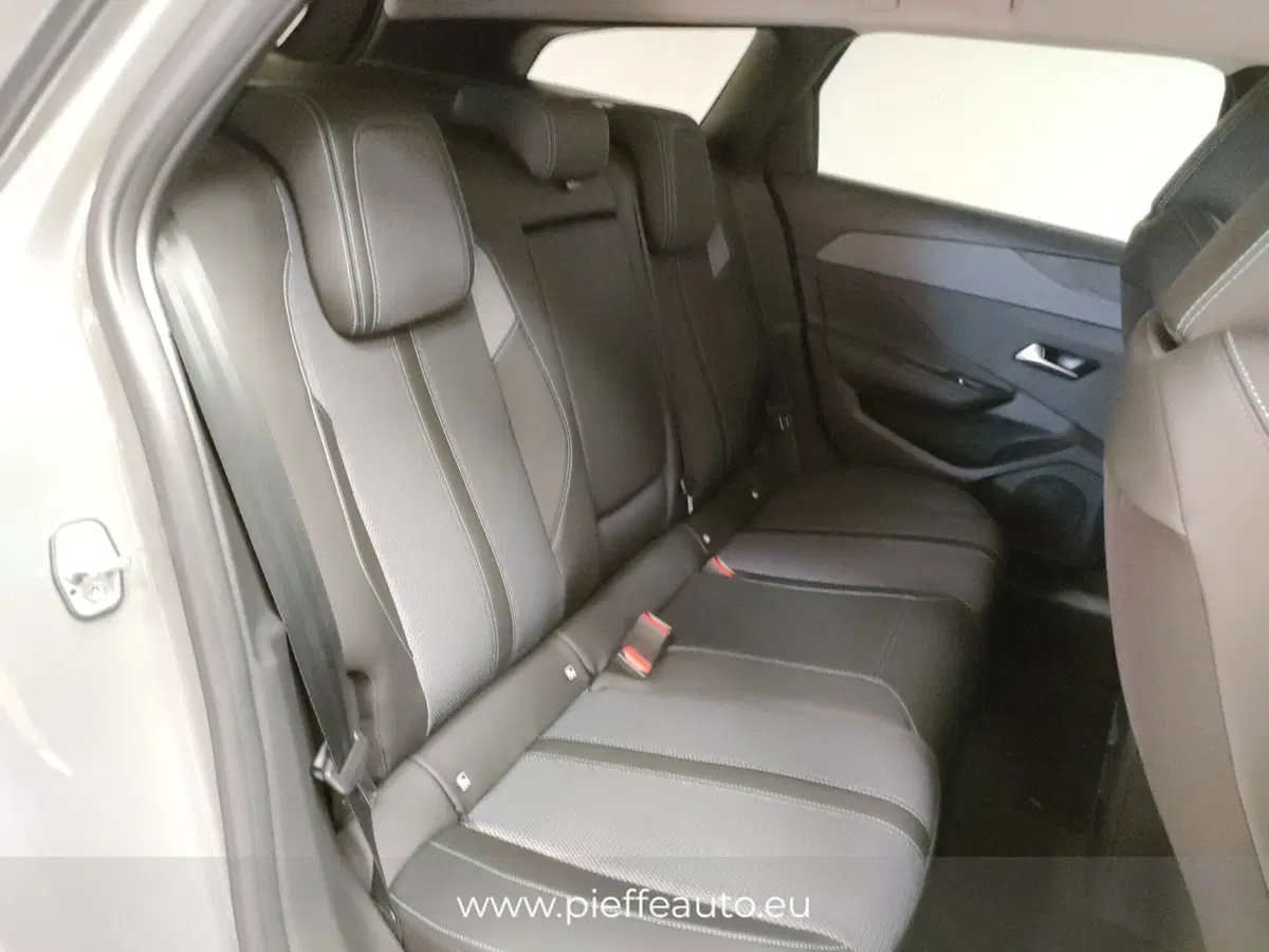Peugeot 308 SW nuova a Ascoli Piceno (14)