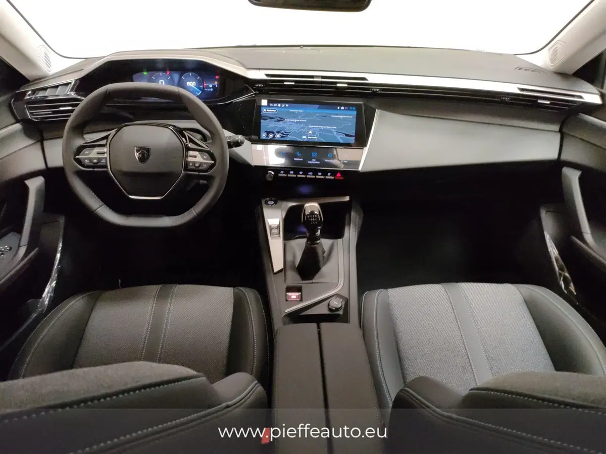 Peugeot 308 SW nuova a Ascoli Piceno (16)