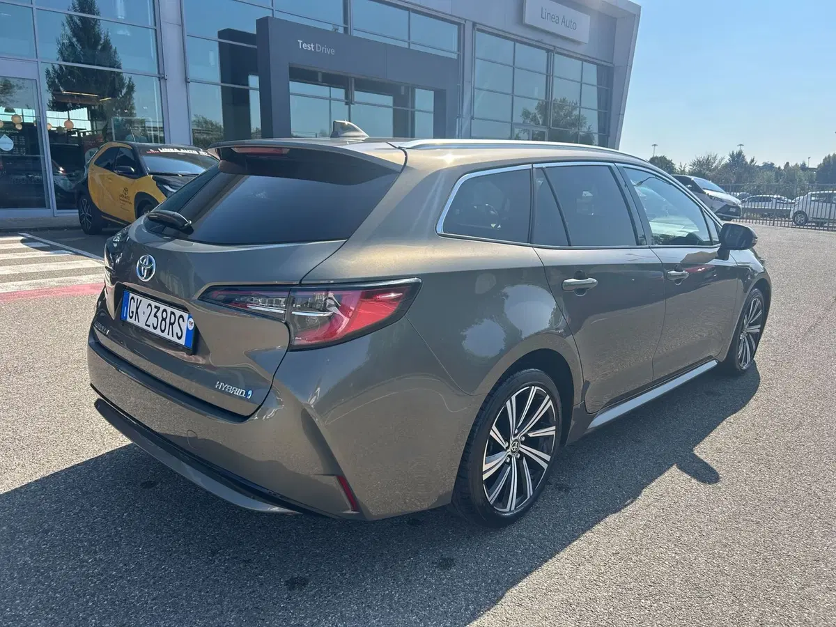 Toyota Corolla Touring Sports usata a Piacenza (6)
