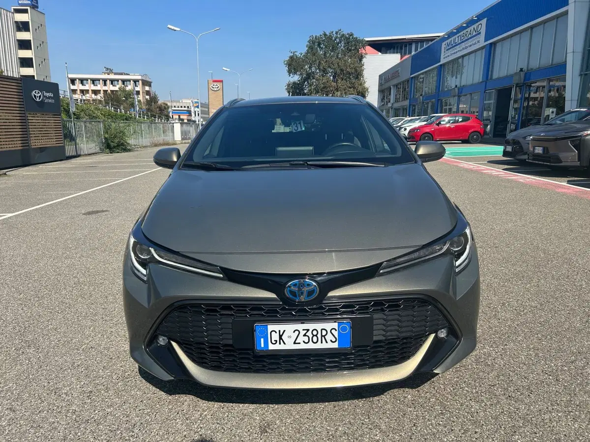 Toyota Corolla Touring Sports usata a Piacenza (9)
