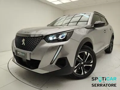 Peugeot 2008 BlueHDi 130 S&S EAT8 Allure Pack del 2023 usata a Erba