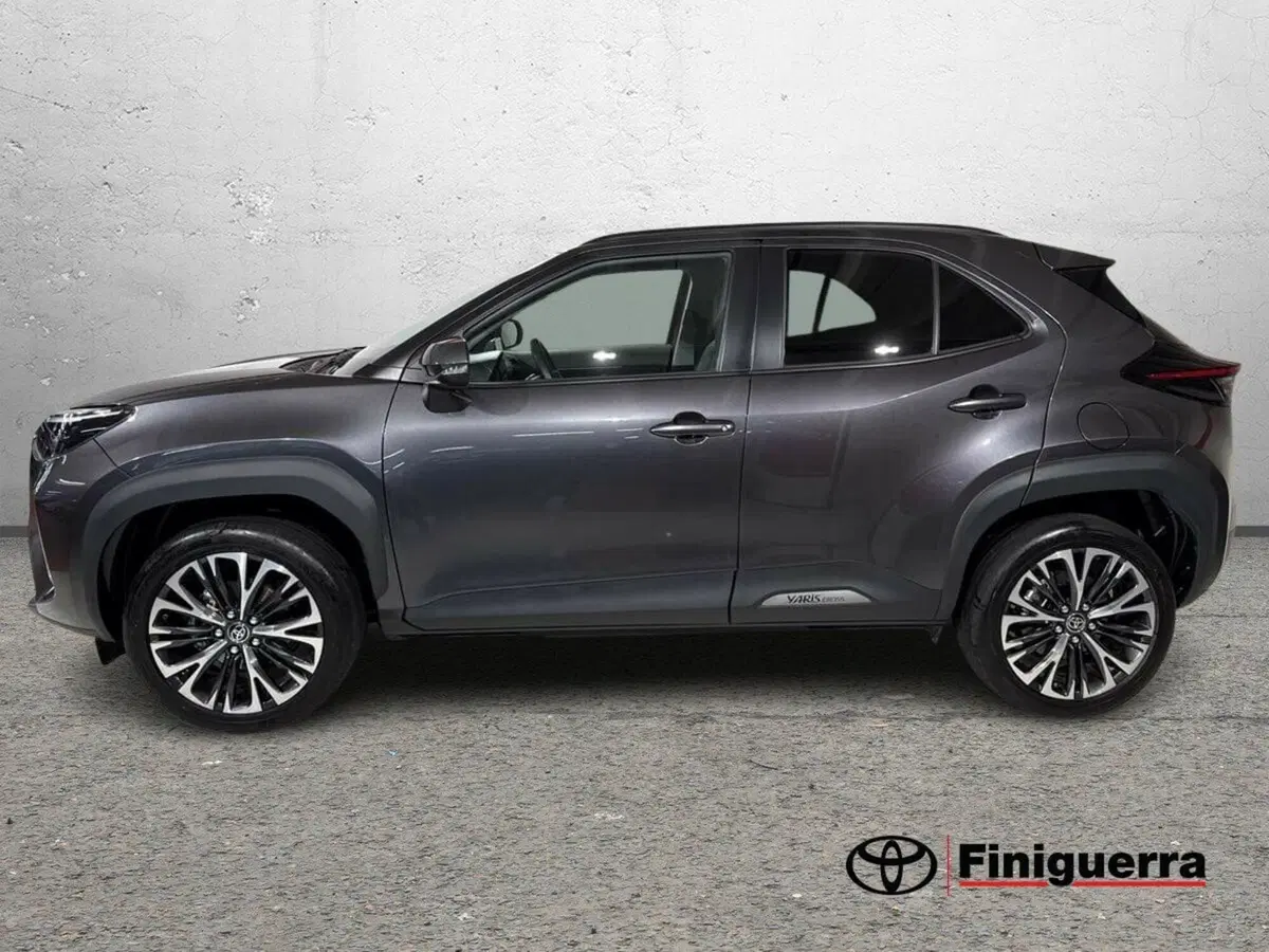 Toyota Yaris Cross usata a Lecco (7)