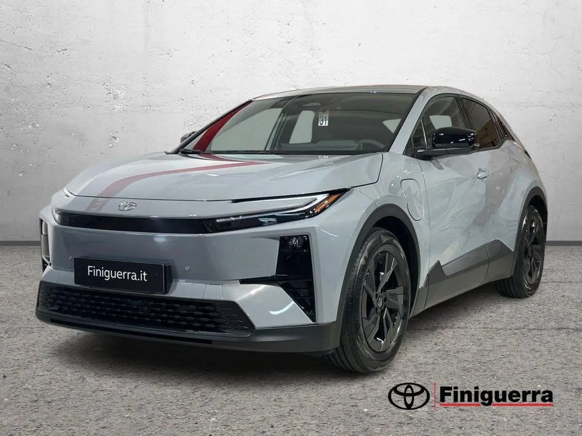 Toyota Toyota C-HR nuova a Lecco
