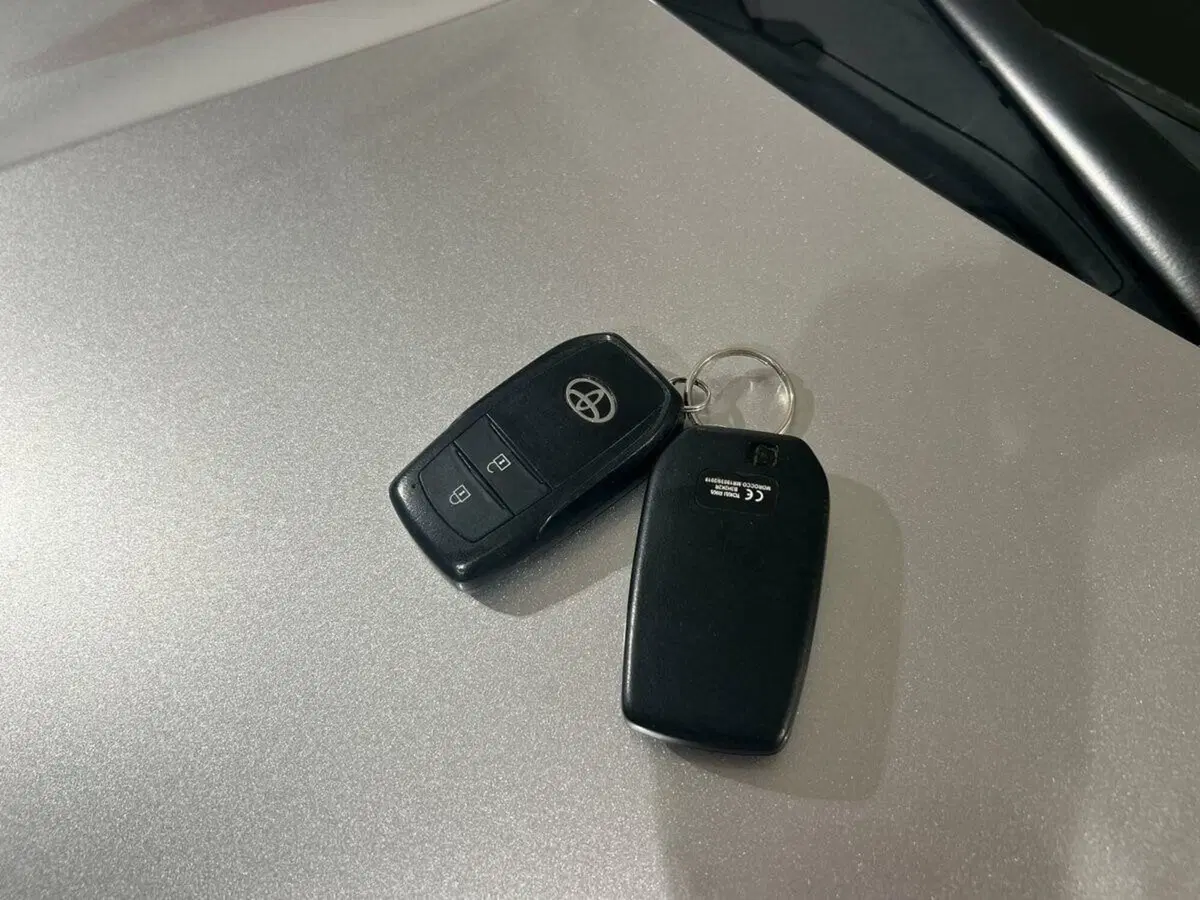 Toyota Yaris usata a Lecco (16)