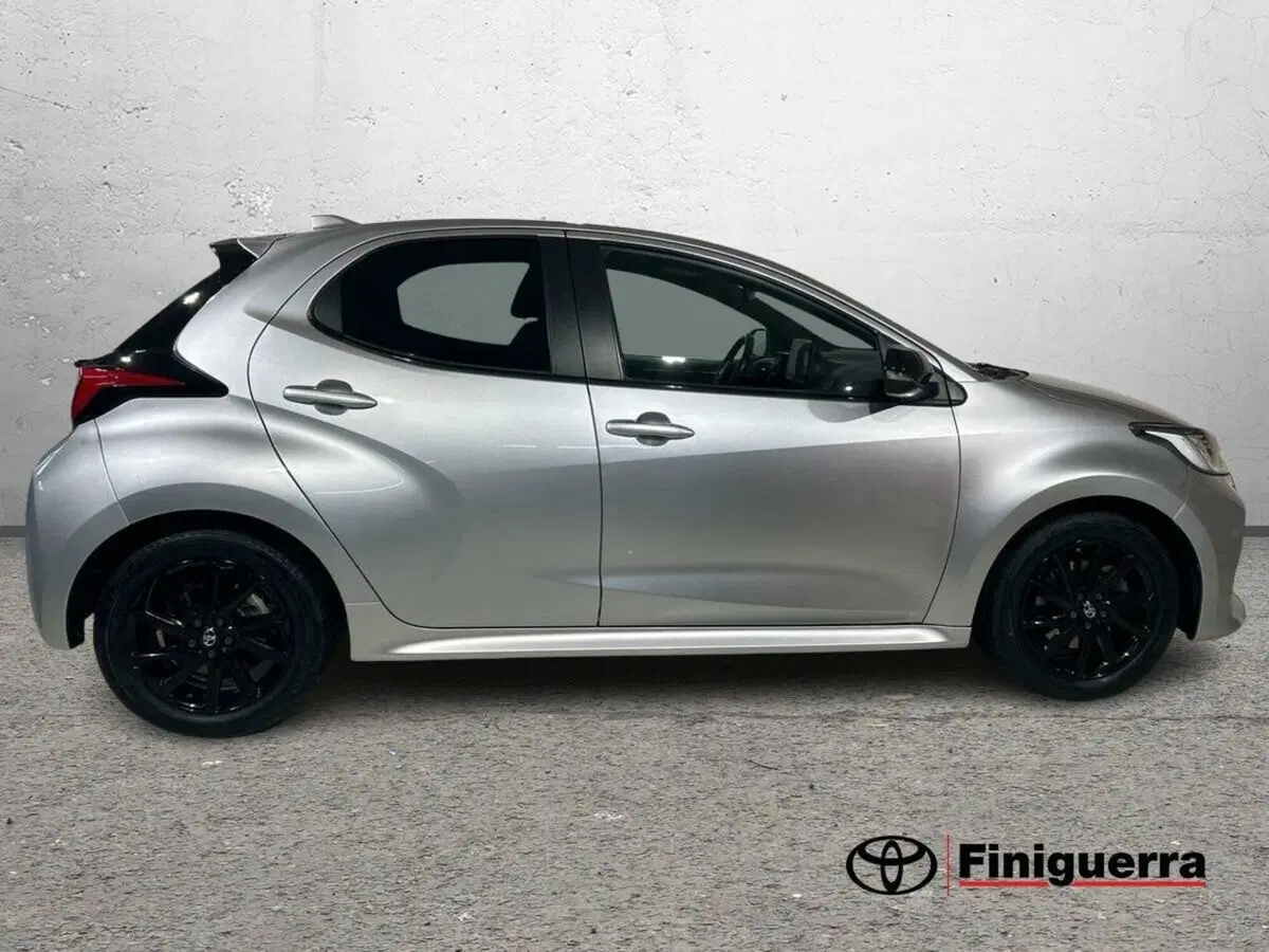 Toyota Yaris usata a Lecco (6)