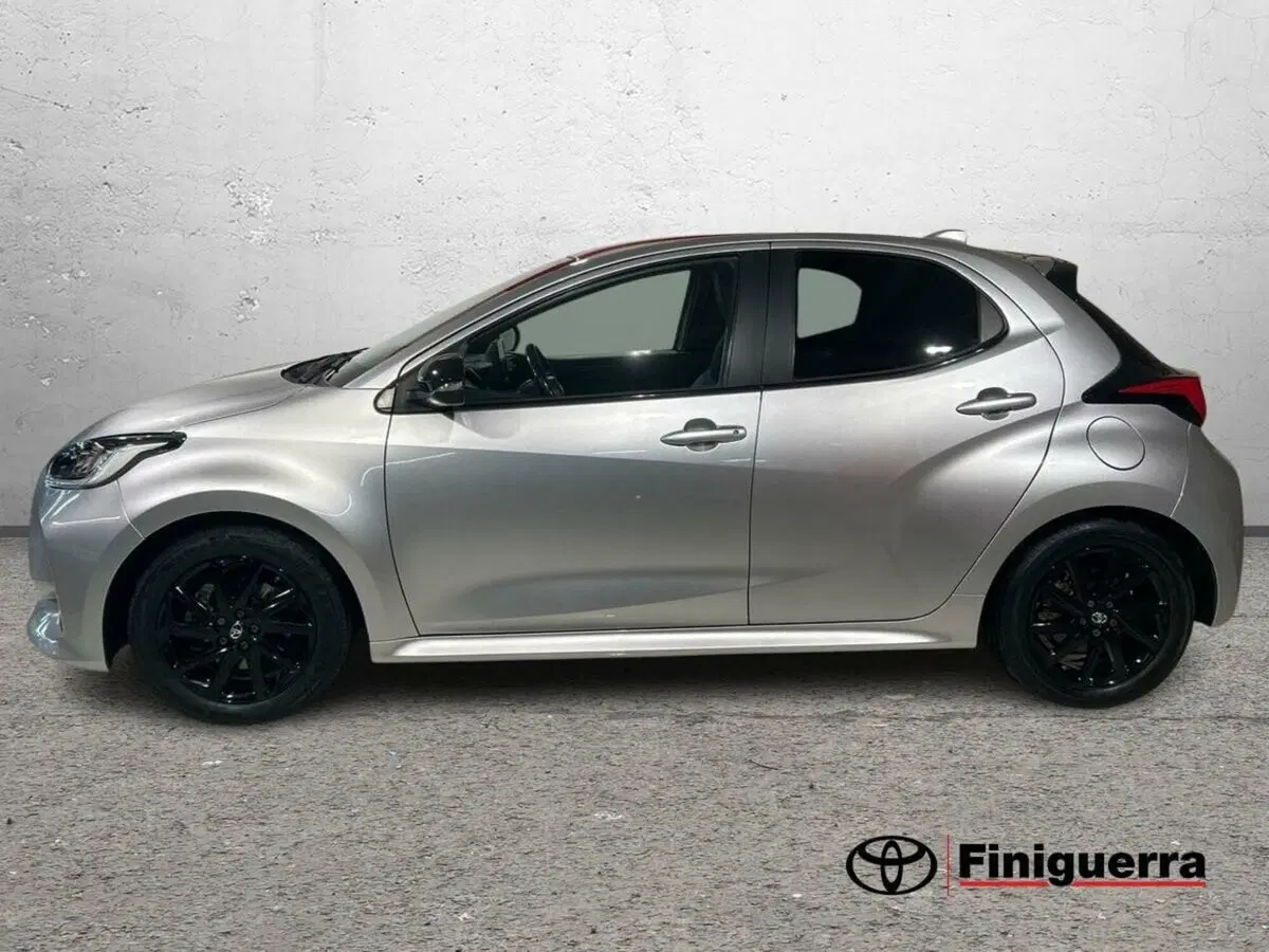 Toyota Yaris usata a Lecco (7)