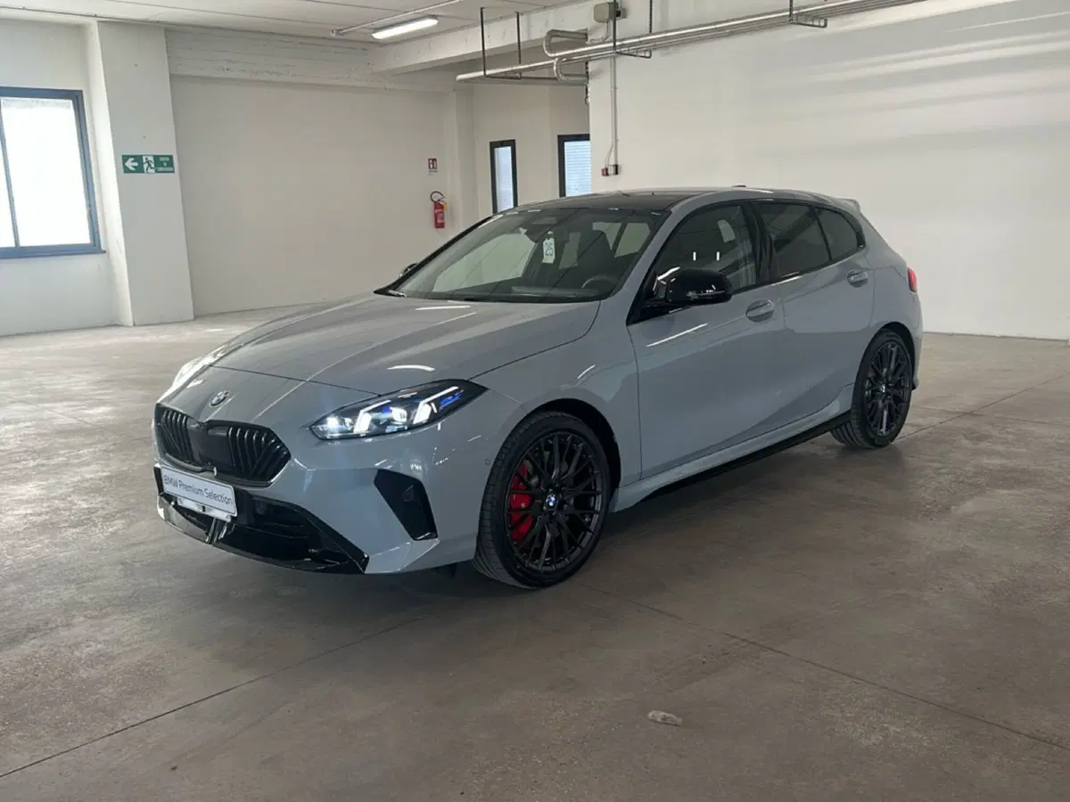 BMW Serie 1 nuova a Torino (8)