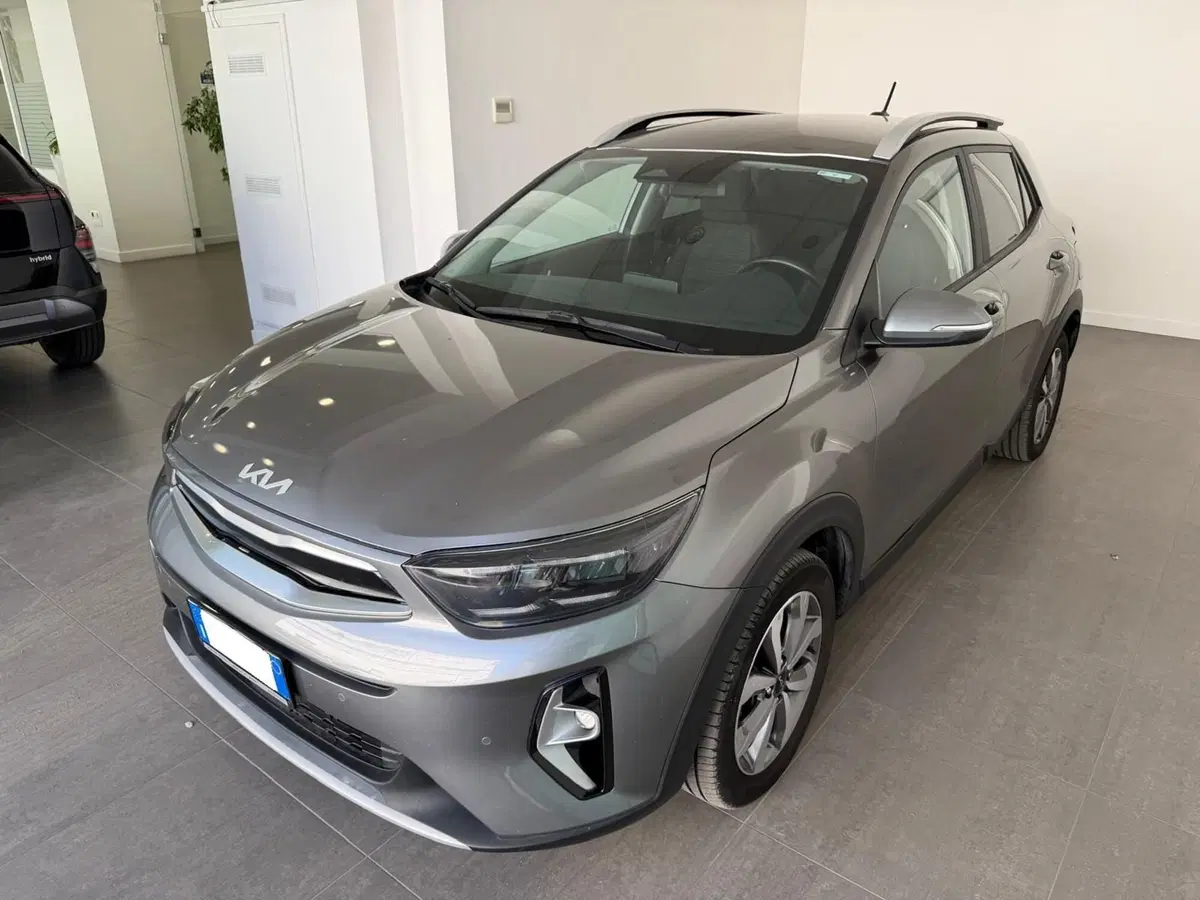 Kia Stonic usata a Napoli (2)