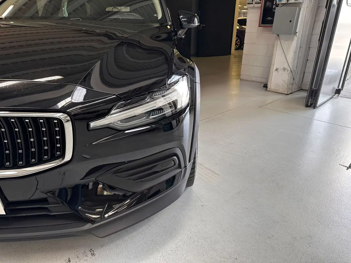 Volvo V60 Cross Country usata a Cuneo (19)