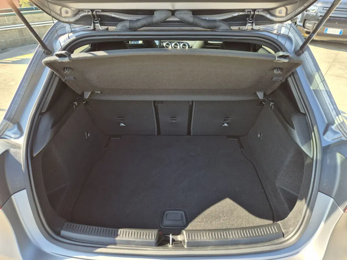 Mercedes-Benz Classe A usata  (12)