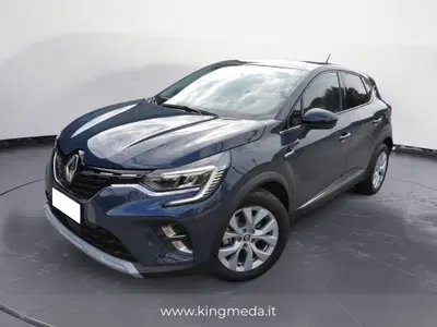 Renault Captur Full Hybrid E-Tech 145 CV Intens del 2022 usata a Meda