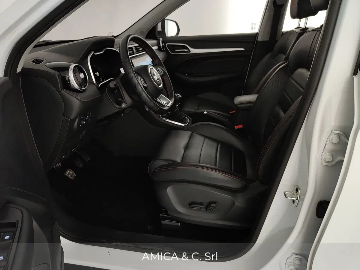 Mg ZS usata a Caserta (14)
