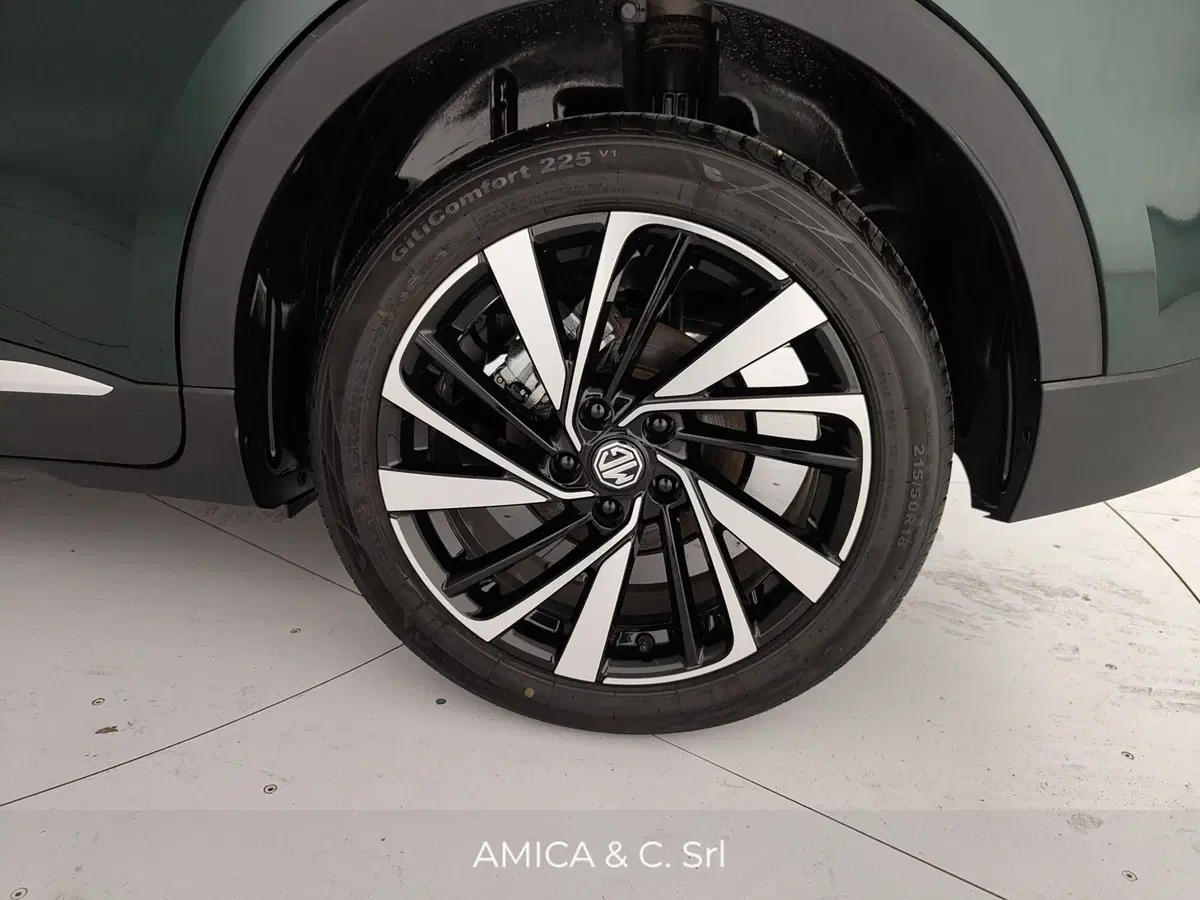 Mg ZS EV usata a Caserta (12)