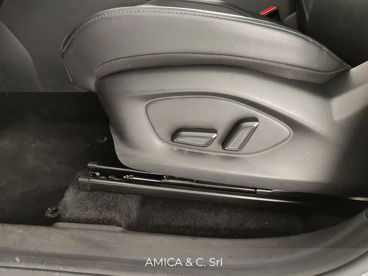 Mg ZS EV usata a Caserta (15)