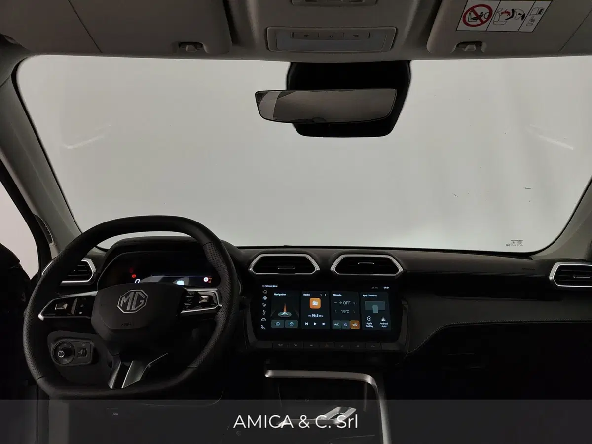 Mg ZS EV usata a Caserta (18)
