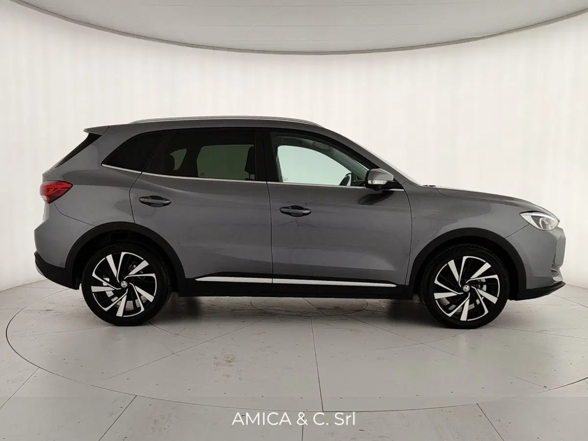 Mg ZS EV usata a Caserta (7)