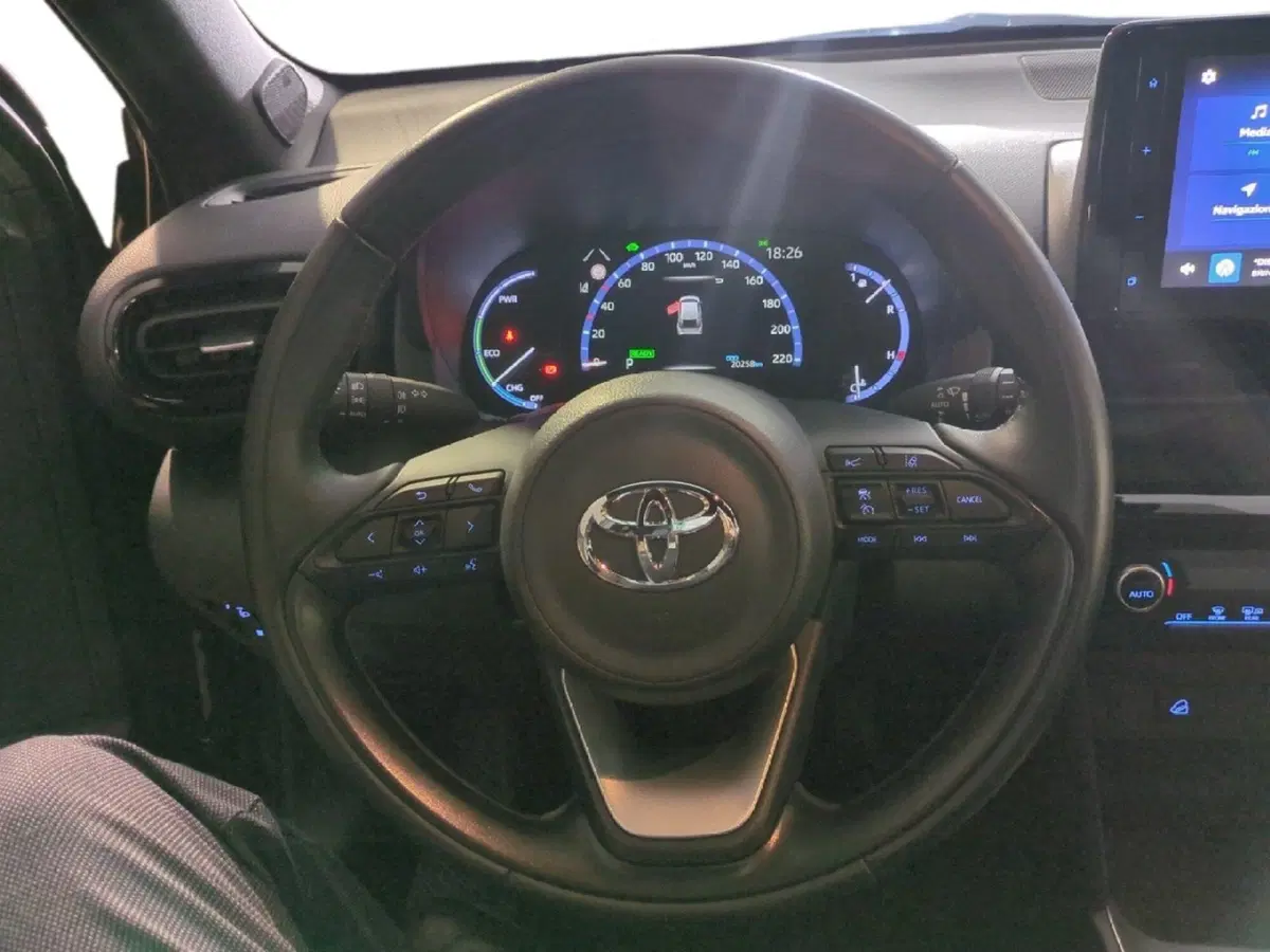 Toyota Yaris Cross usata a Milano (13)