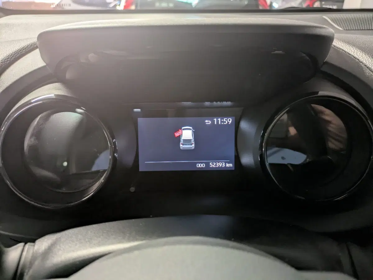 Toyota Yaris usata a Milano (14)