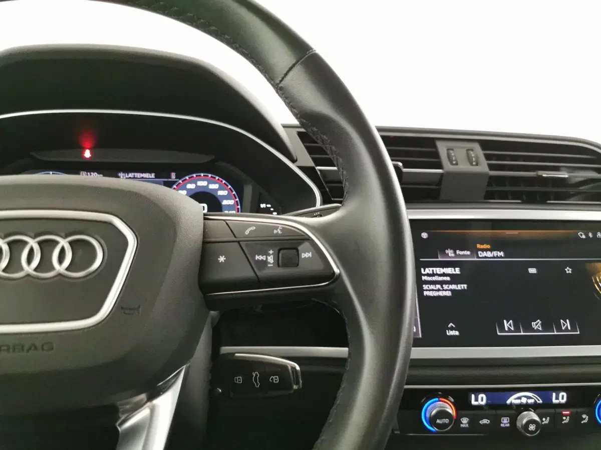 Audi Q3 Sportback usata a Chieti (14)