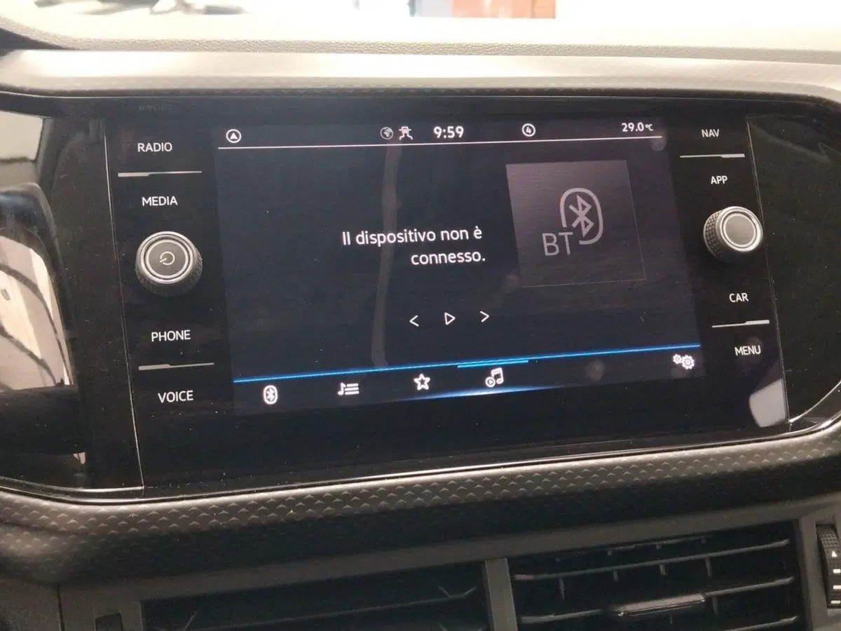 Volkswagen T-Cross usata a Roma (9)