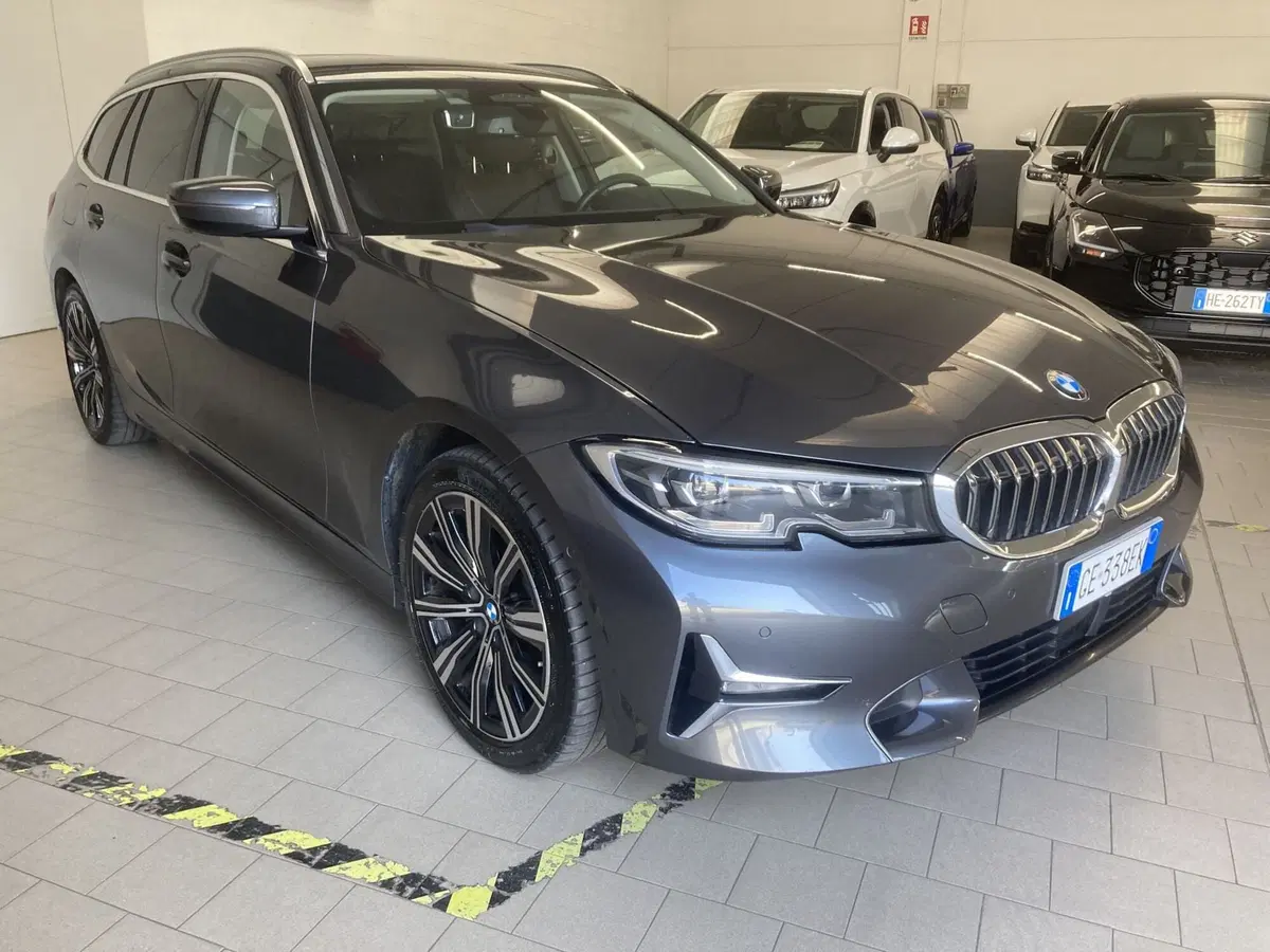 BMW Serie 3 Touring usata a Pavia