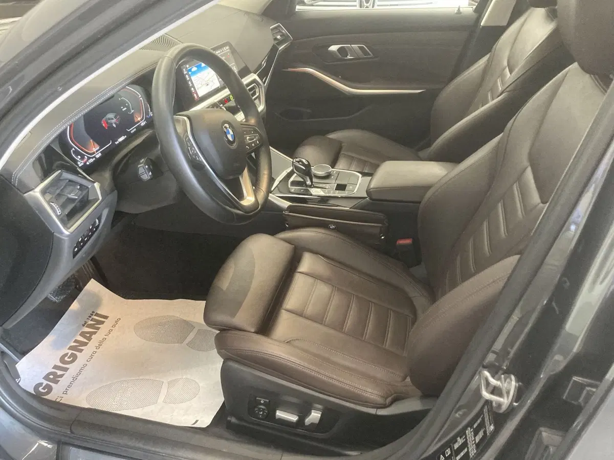 BMW Serie 3 Touring usata a Pavia (9)