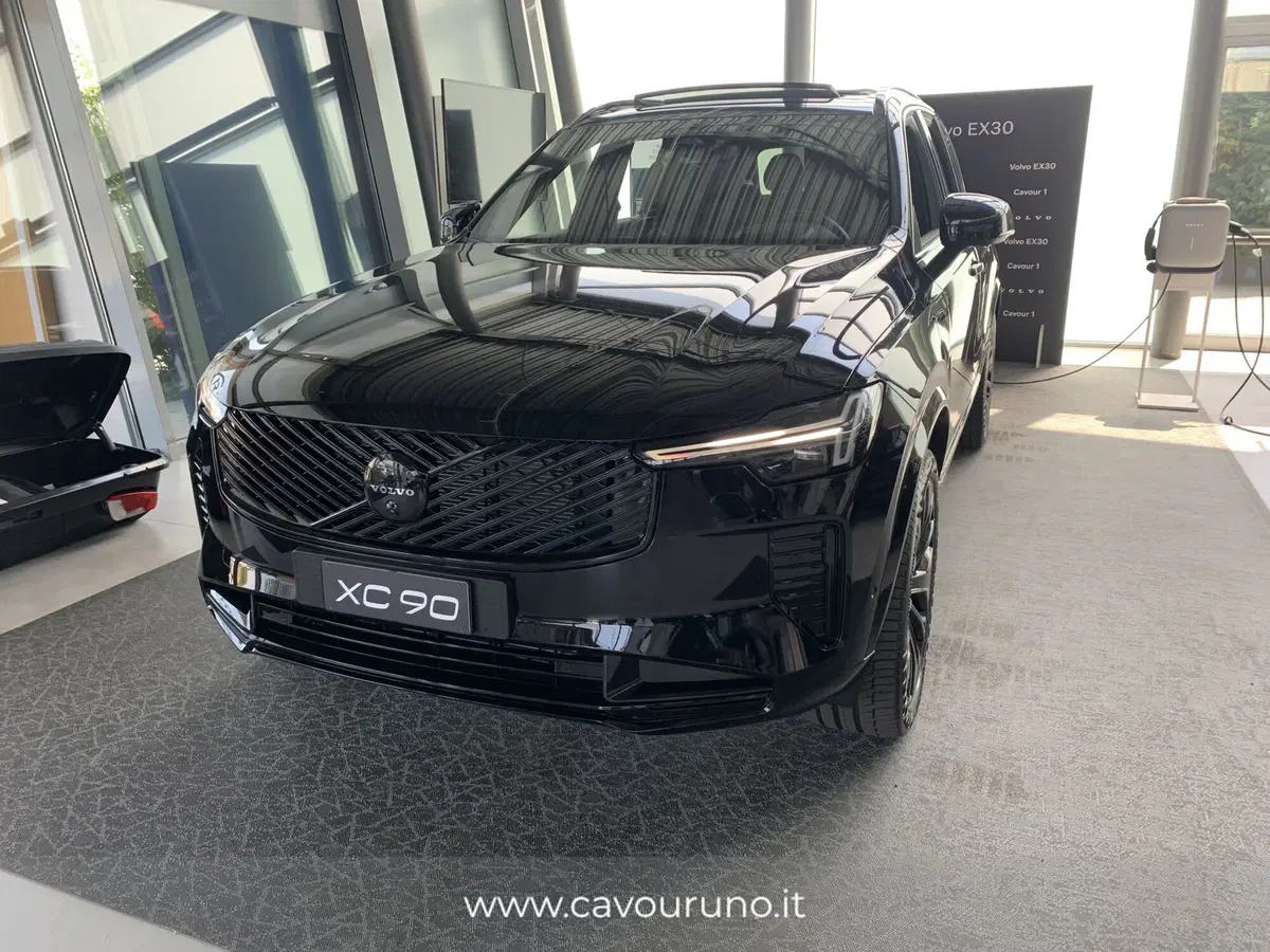 Volvo XC90 usata a Ferrara (2)
