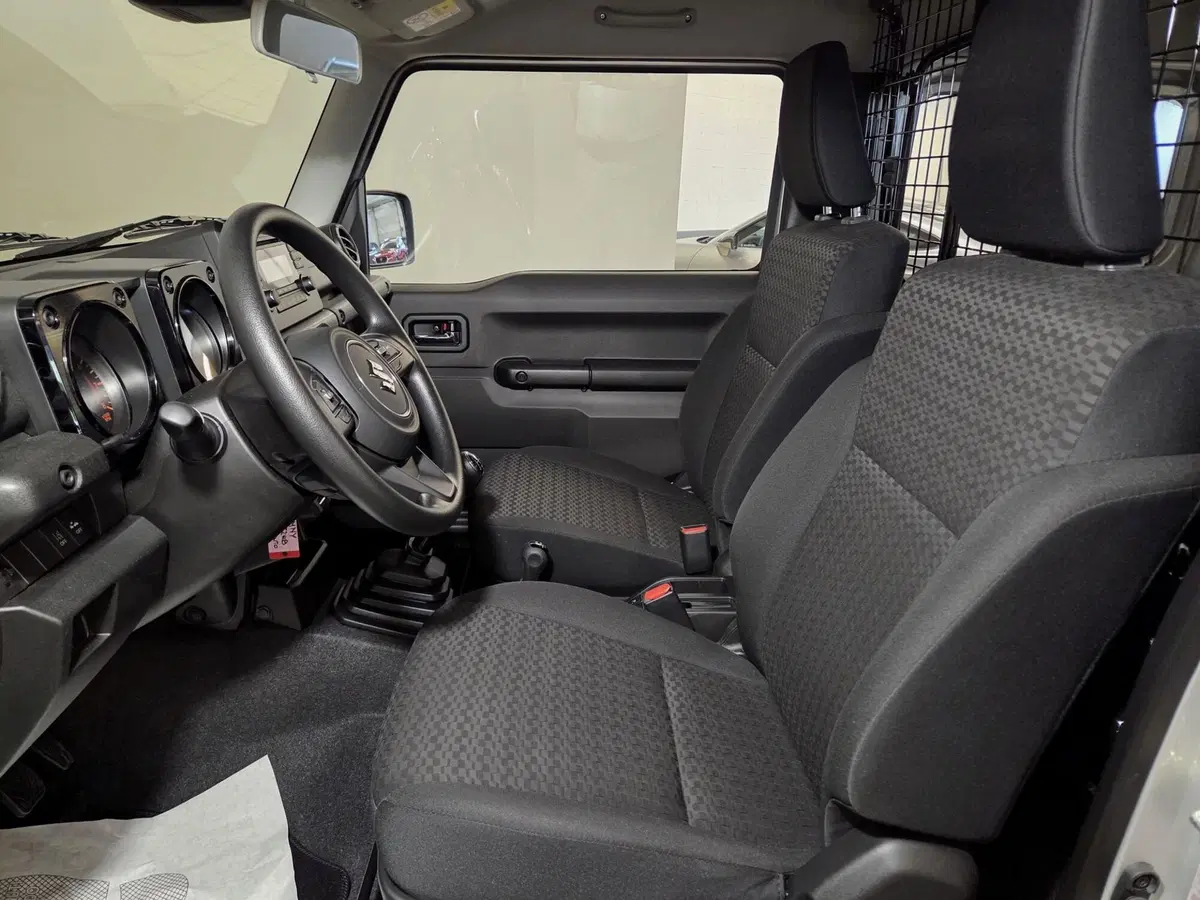 Suzuki Jimny usata a Pavia (7)