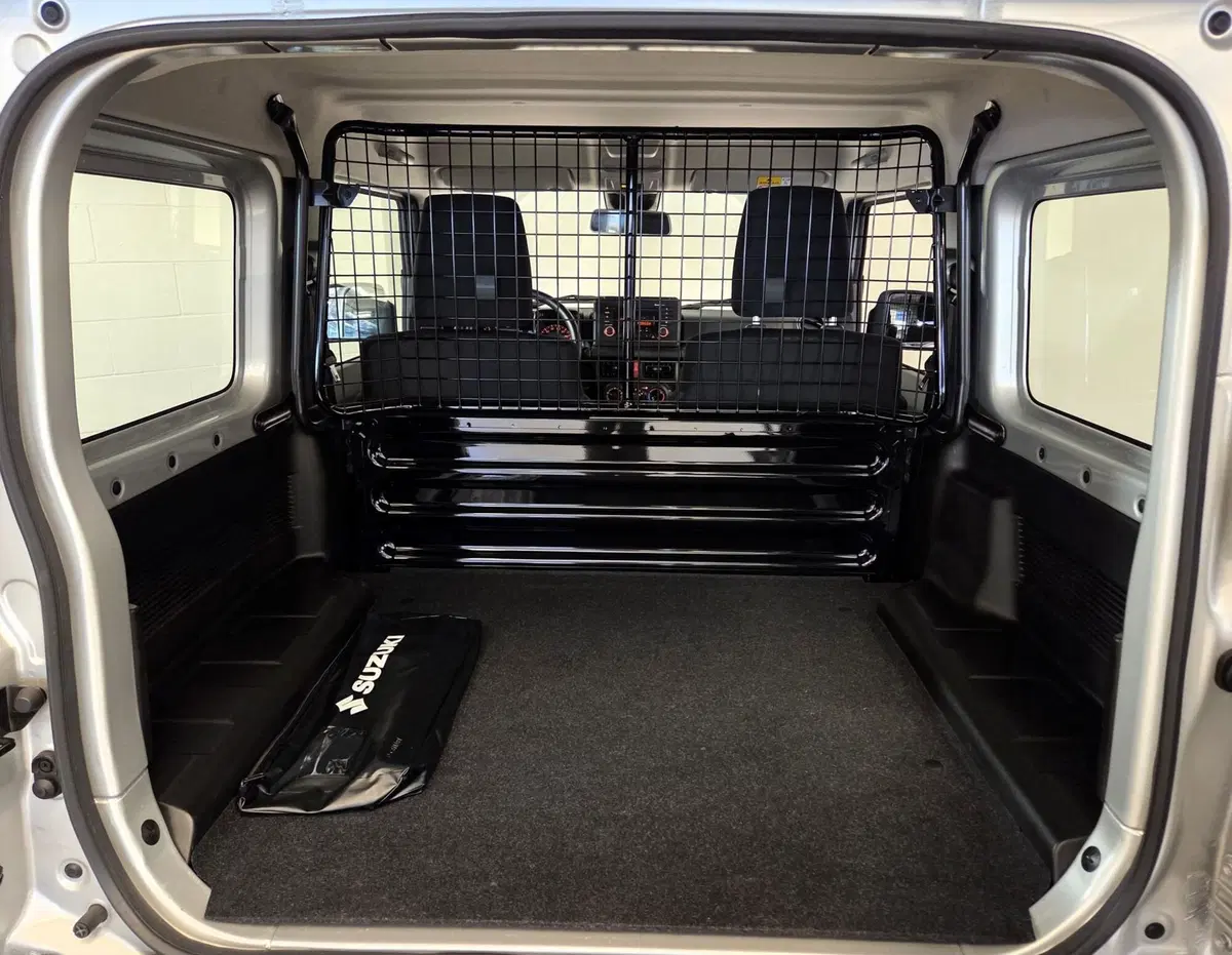 Suzuki Jimny usata a Pavia (9)