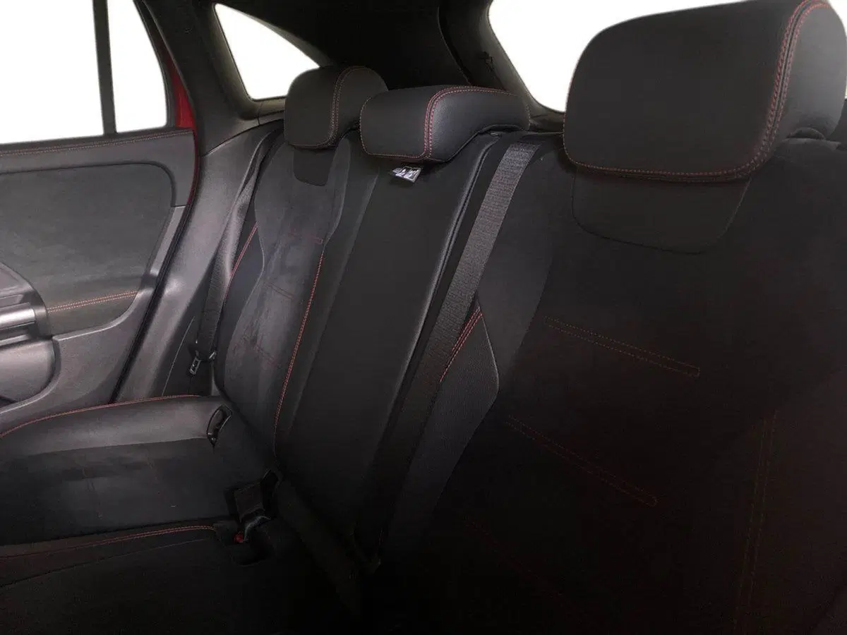 Mercedes-Benz GLA SUV usata a Bergamo (11)