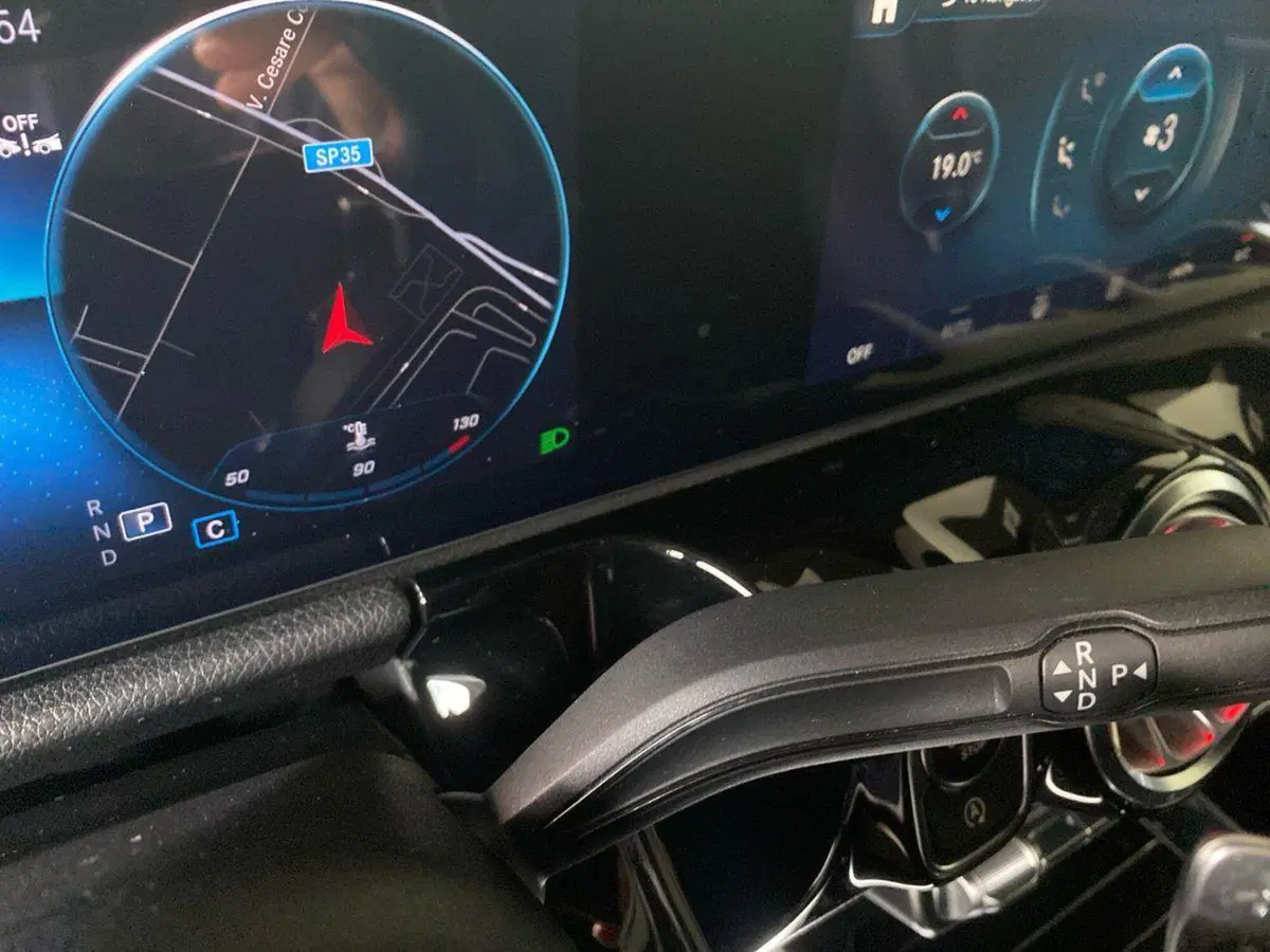 Mercedes-Benz GLA SUV usata a Bergamo (16)