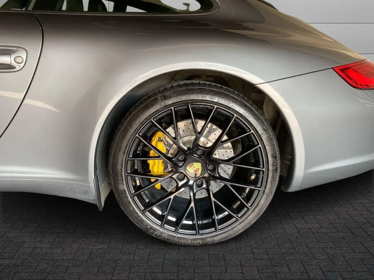 Porsche 911 Coupé usata a Bergamo (17)