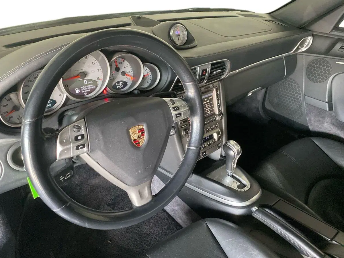 Porsche 911 Coupé usata a Bergamo (8)