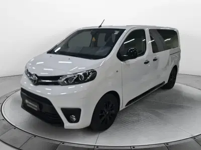 Toyota Proace Verso Verso 2.0D 180 CV L1 D Black Edition del 2021 usata a Bologna