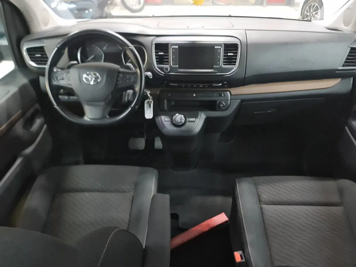 Toyota Proace Verso usata a Bologna (11)