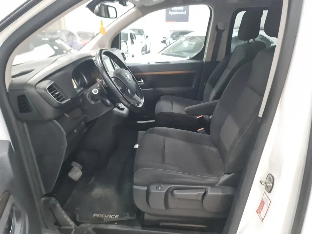 Toyota Proace Verso usata a Bologna (8)