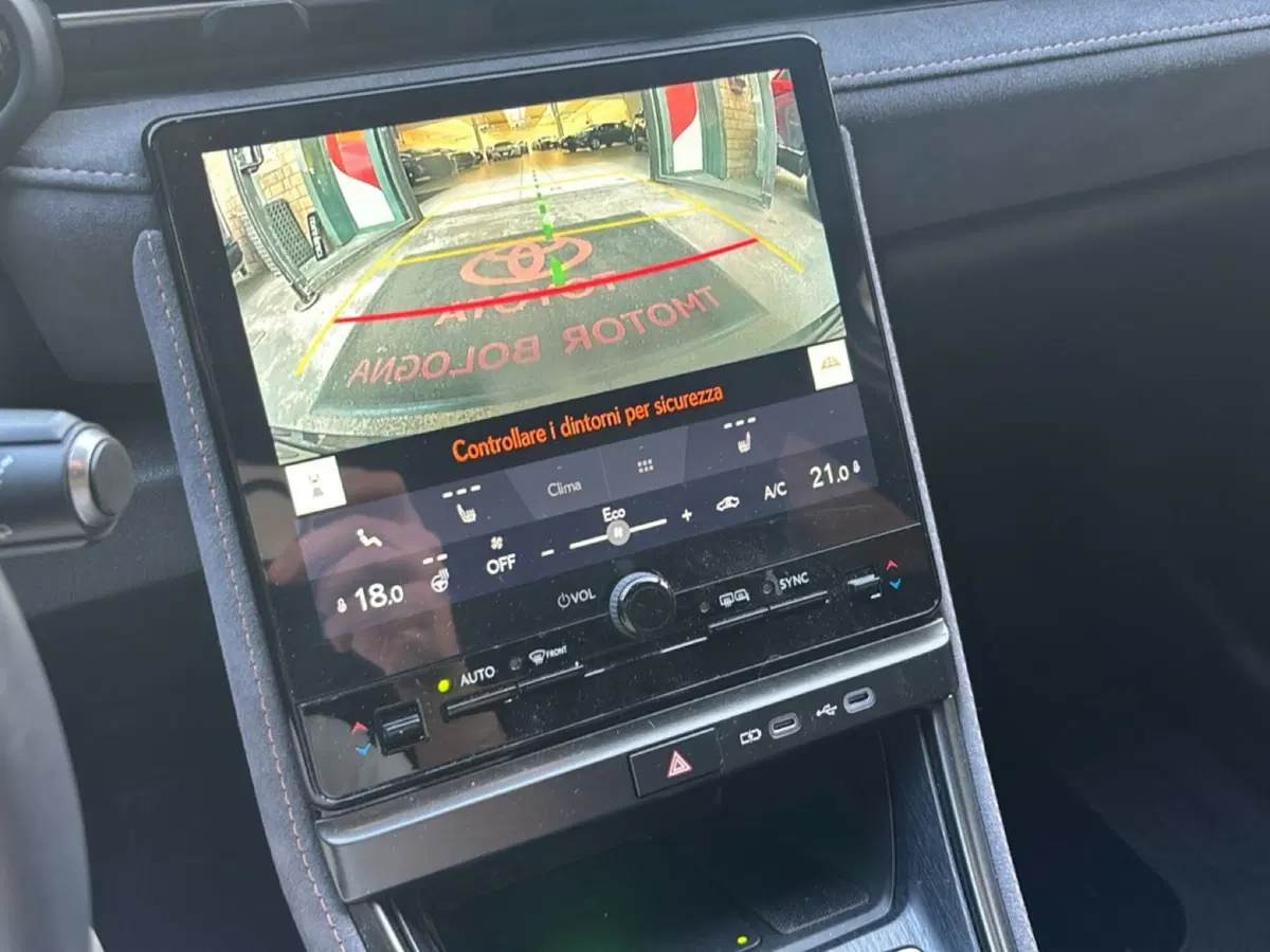 Lexus LBX usata a Bologna (13)