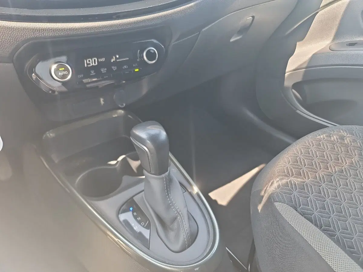 Toyota Aygo X usata a Bologna (16)